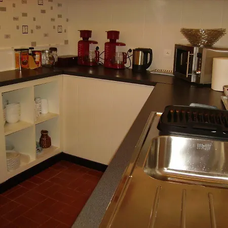 Le Petit Dragon Rouge *