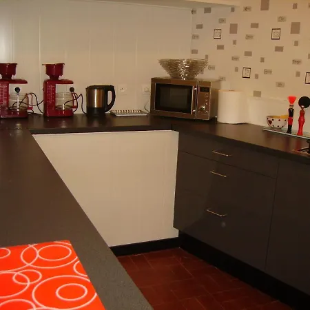 Le Petit Dragon Rouge Maison d'hôtes *