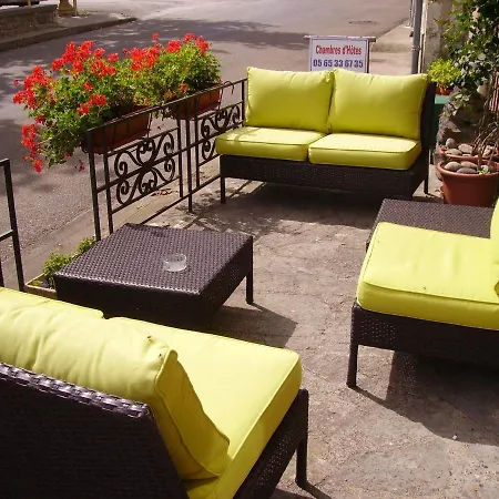 Le Petit Dragon Rouge