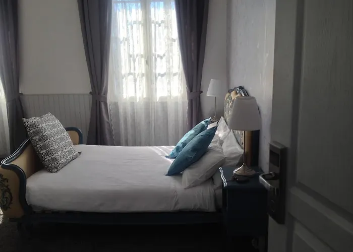 ゲストハウス Le Petit Dragon Rouge *