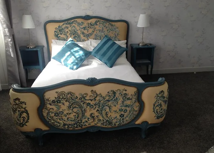 Le Petit Dragon Rouge