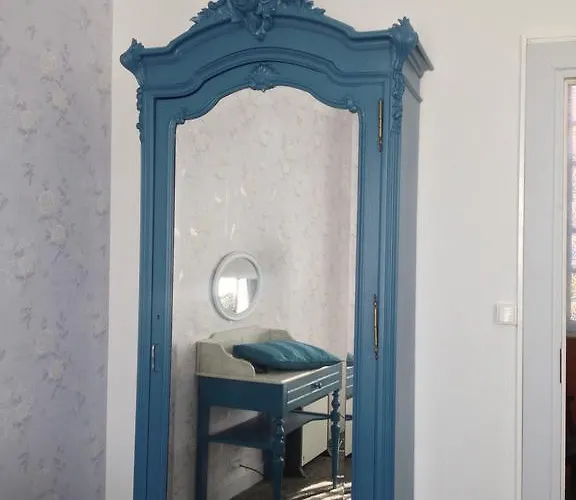 Le Petit Dragon Rouge ミエ